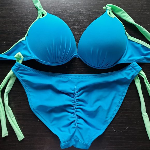 Beautiful New Push-Up Scrunch Back Bikini. - Picture 2 of 5